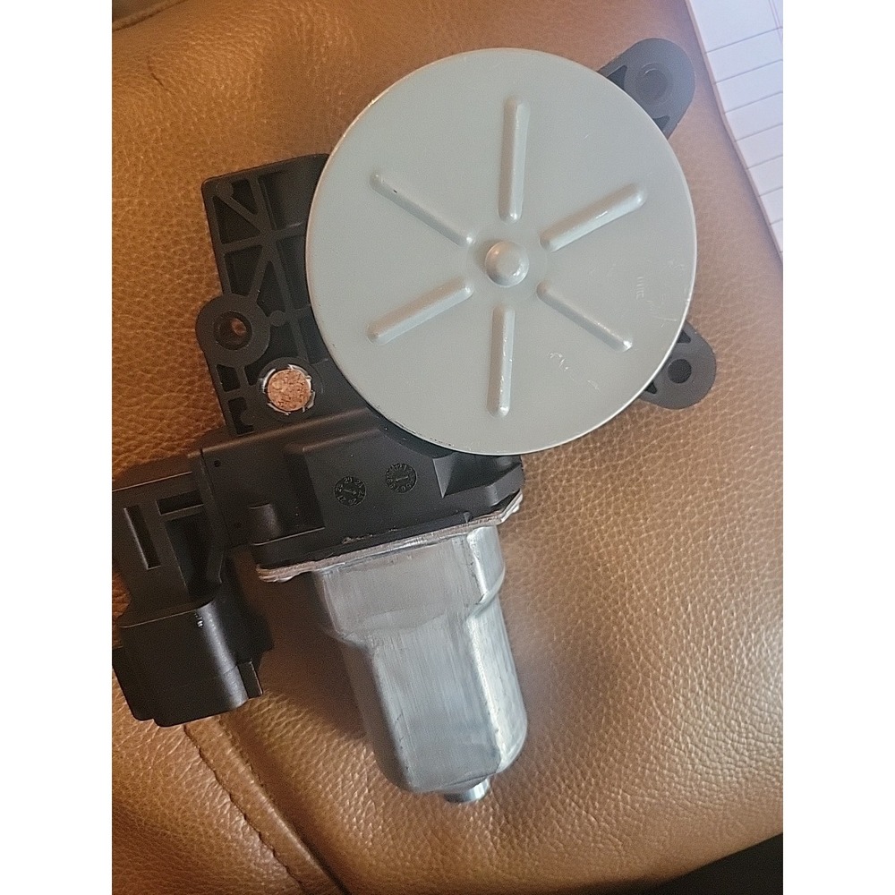 WLM269 6CPZ5423395D‎ Cv6z5423395 A And B Power Window  Lift Motor  Focus 12-18